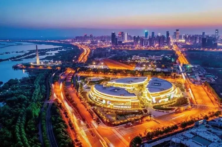 安徽，热烈欢迎各位来宾与朋友们