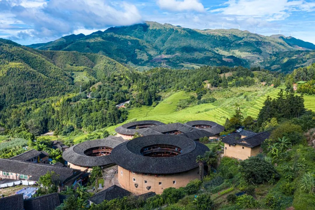 福建,历史与现代交融,文化与经济盛宴的展现